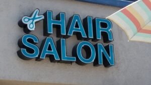 channel letters Hair Salon